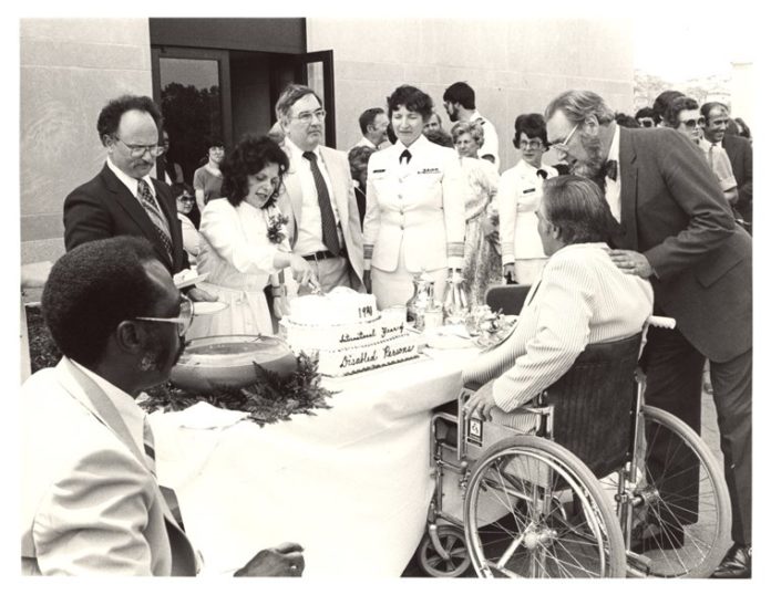 Abdellah nombrado cirujano general adjunto en 1981
